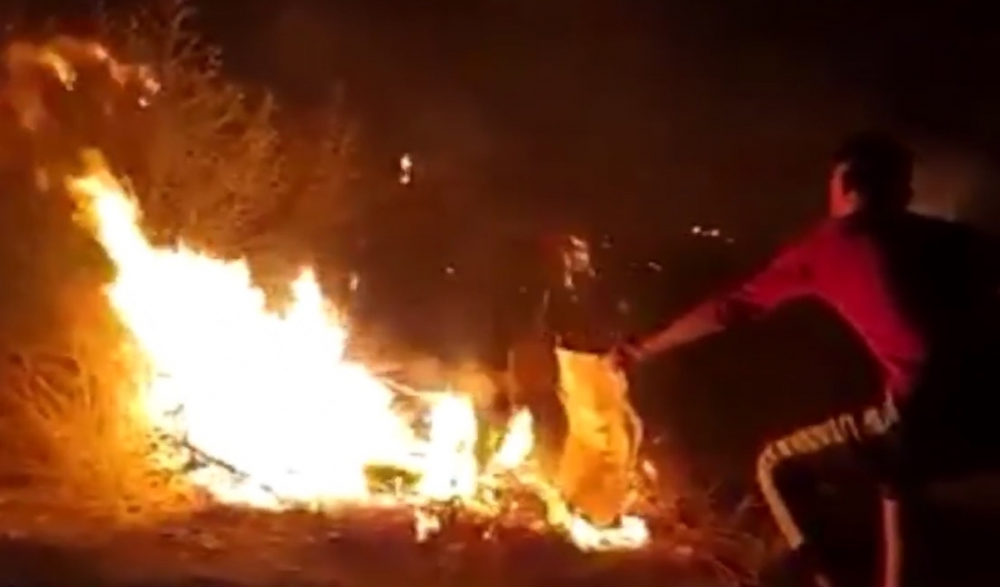 Μόρια: Βίντεο με νεαρό αλλοδαπό να διασπείρει τις φωτιές στο καμπ