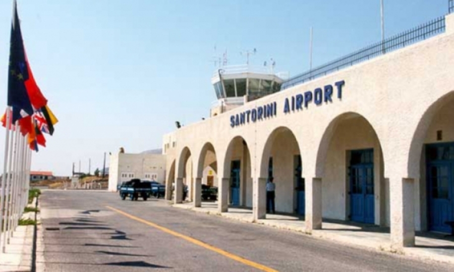 Σαντορίνη: Μπαράζ συλλήψεων για πλαστά διαβατήρια